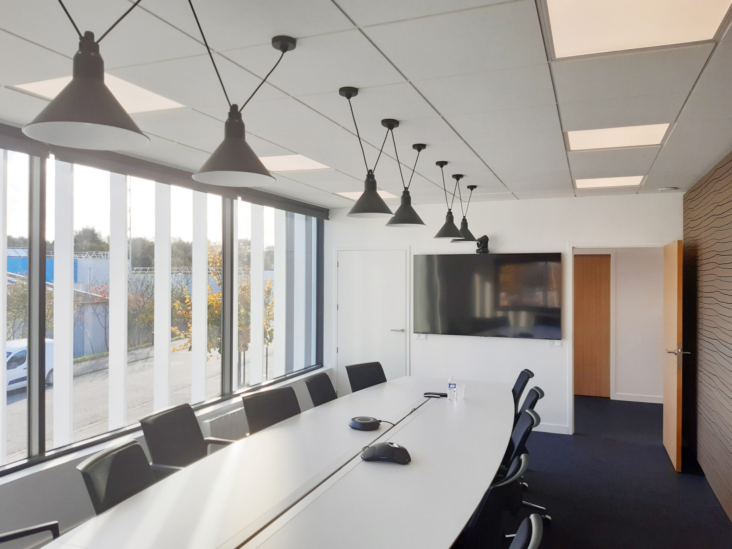 bureaux Geirec à Larmor-Plage après rénovation et extension – TEIR Architectes