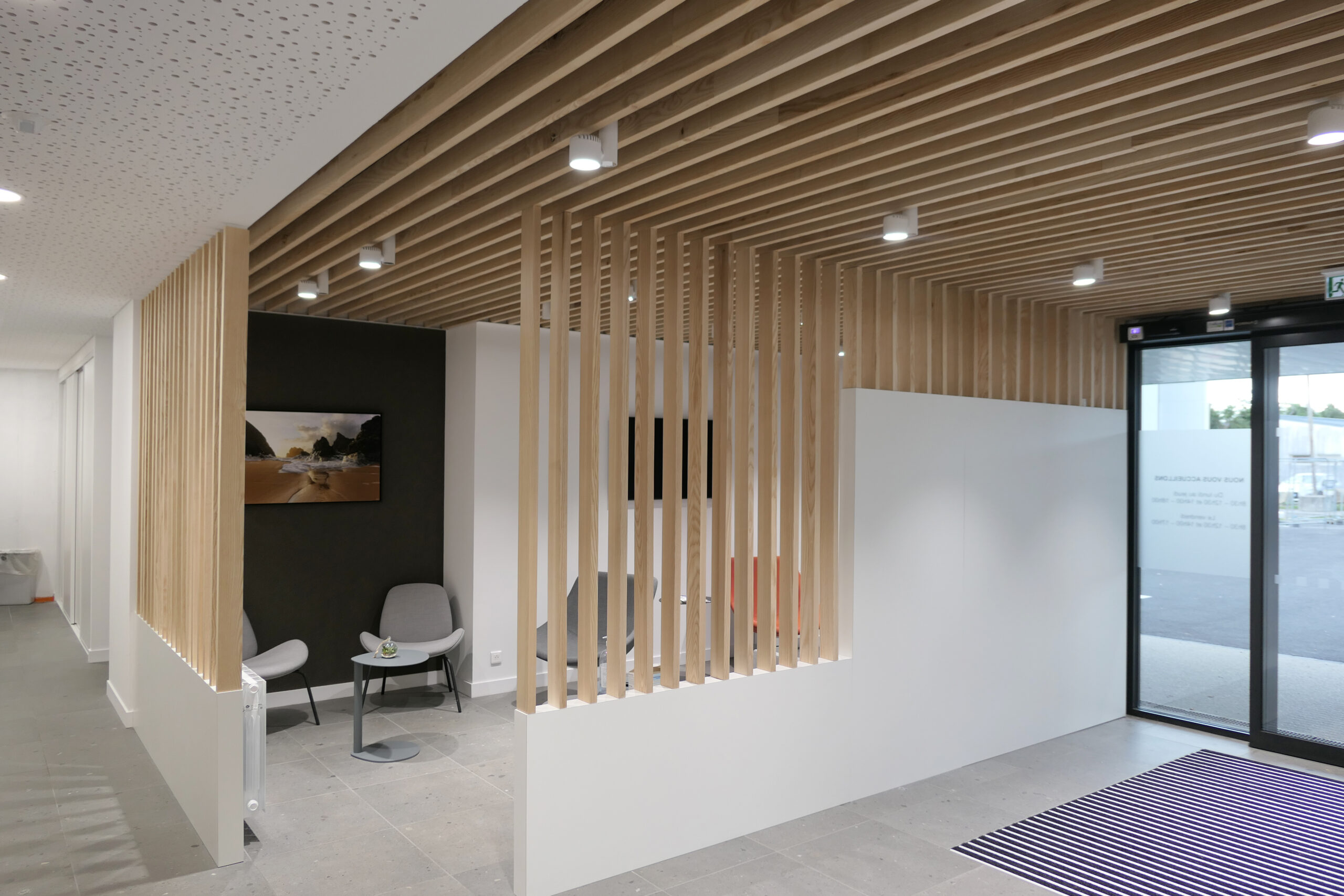 bureaux Geirec à Larmor-Plage après rénovation et extension – TEIR Architectes